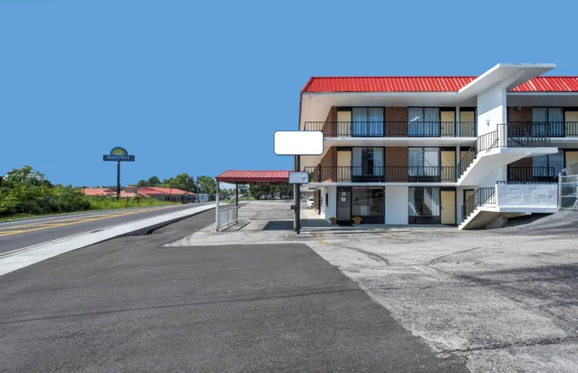 OYO Hotel Cleveland, TN - Image 1