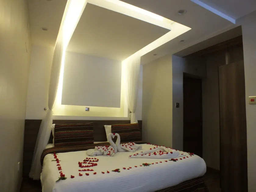 Laibon Hotel - Image 1