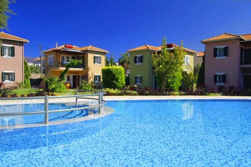 Saint Thomas Village - Image 1