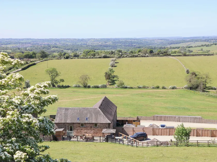 Parlour Barn - Image 1