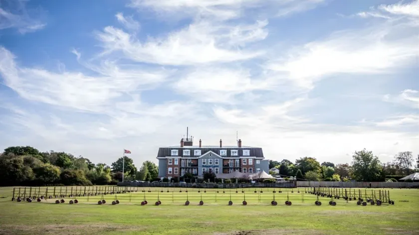 Balmer Lawn - Image 1