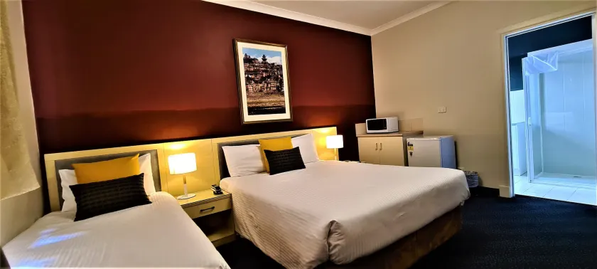 Brunswick Tower Hotel - Image 1