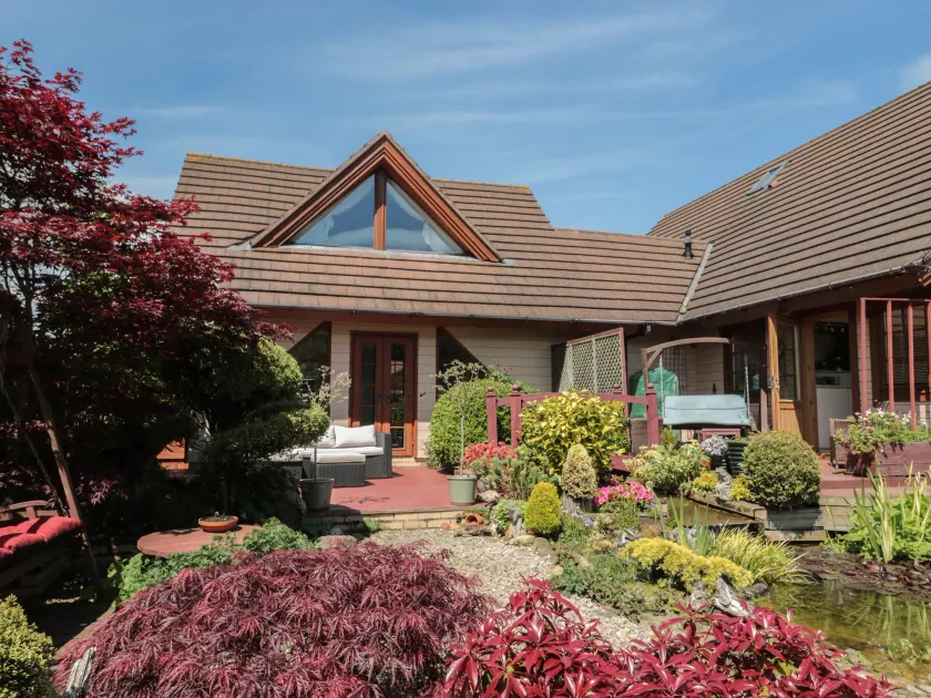 Swallow Lodge - Image 1