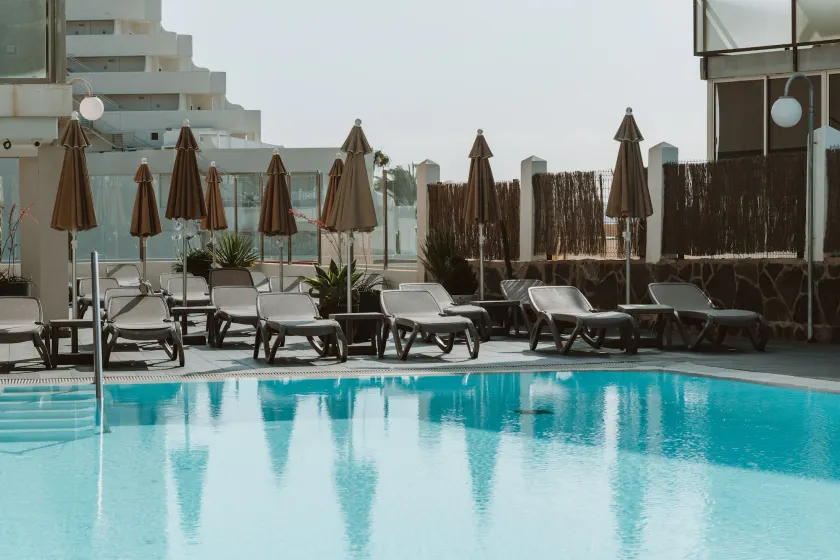 Apartamentos El Palmar - Image 1