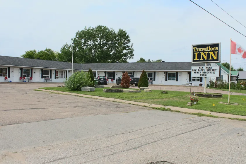 Travellers Inn - Image 1
