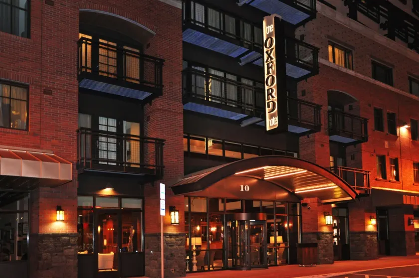 Oxford Hotel Bend - Image 1