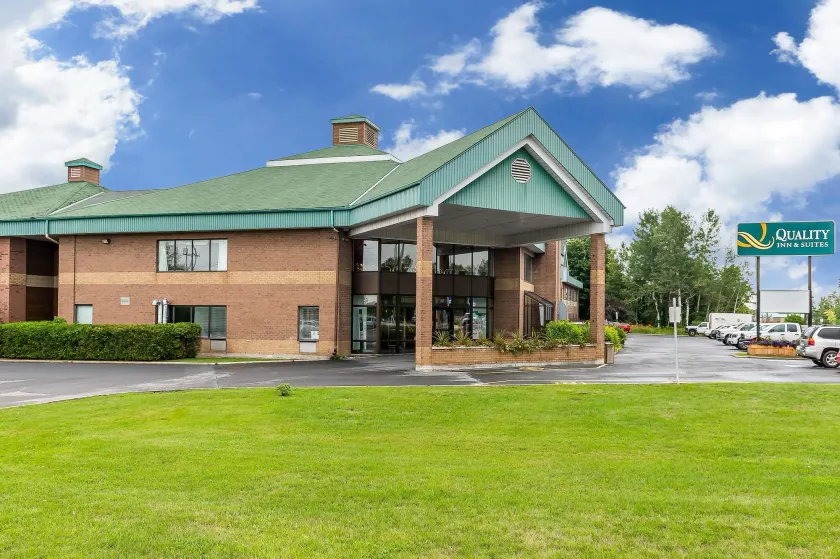 Quality Inn & Suites - Image 1