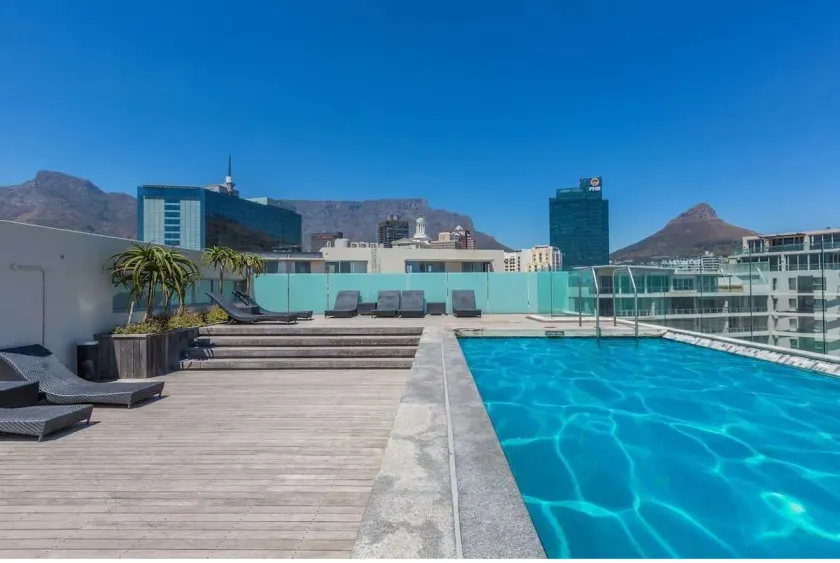 V&A Waterfront Luxury by Nivar - Image 1