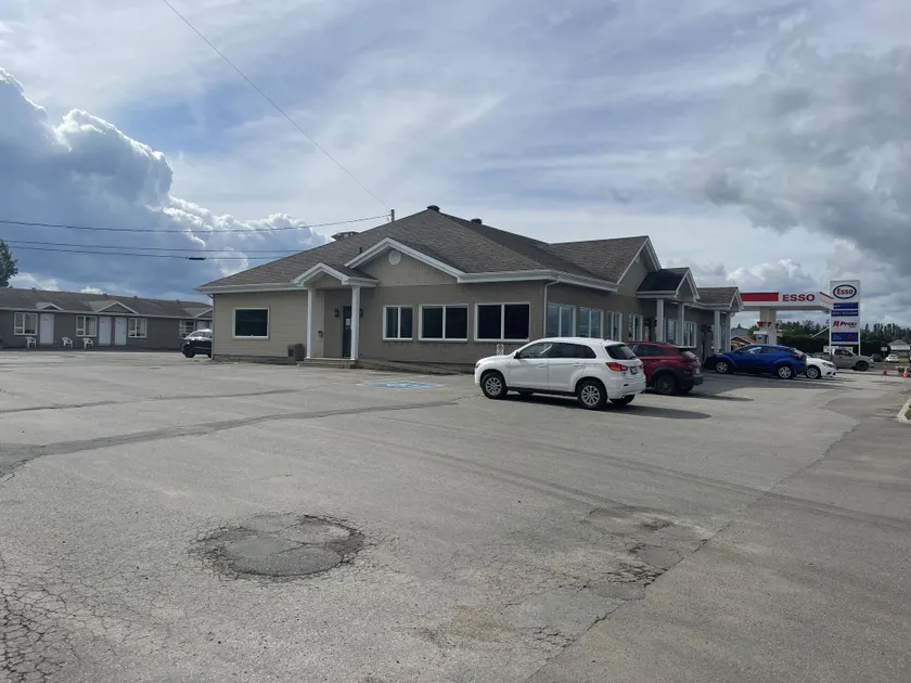 Motel Le Rond Point - Image 1