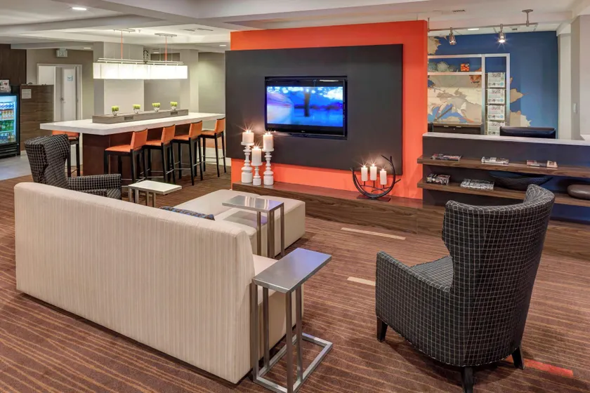 Courtyard by Marriott Wichita East - Image 1
