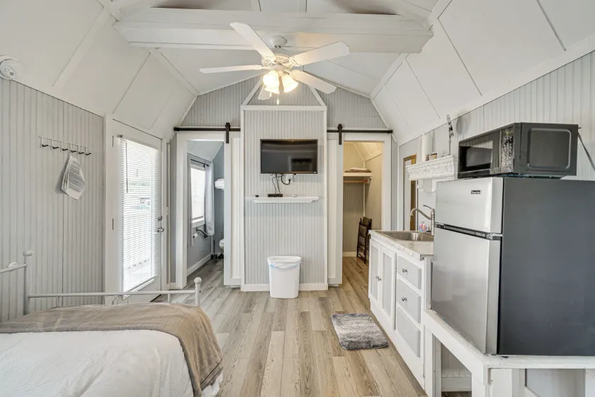 5 Mi to Dtwn Sweetwater: Studio w/ Serene Views - Image 1
