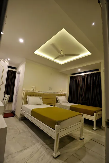 Hotel City Meridian - Image 1