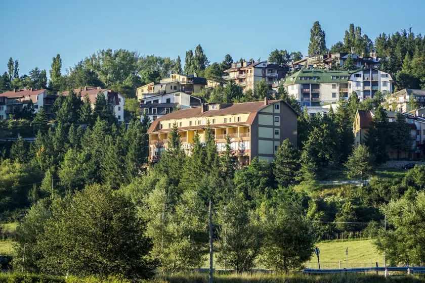 Family Hotel Como - Image 1