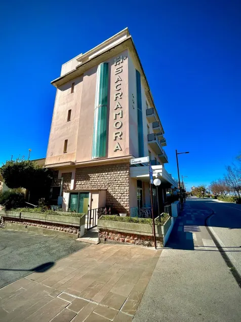 Hotel Sacramora - Image 1