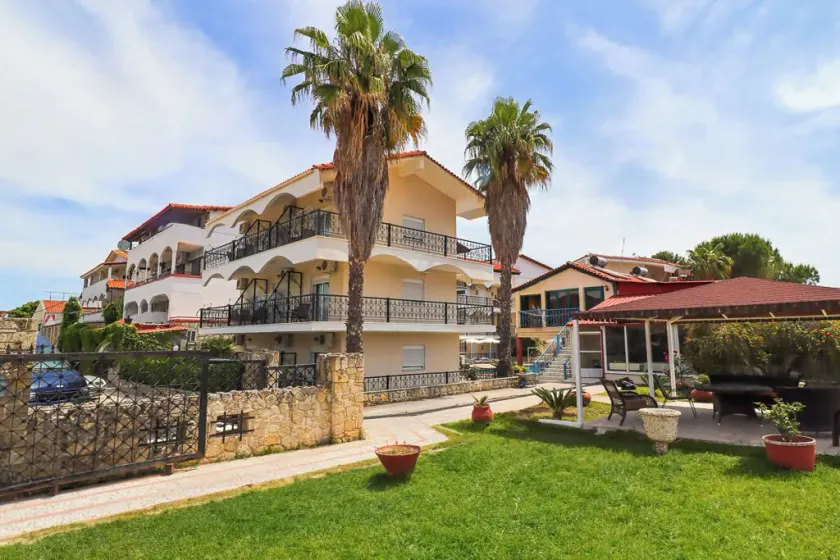 Hanioti Grand Victoria - Image 1