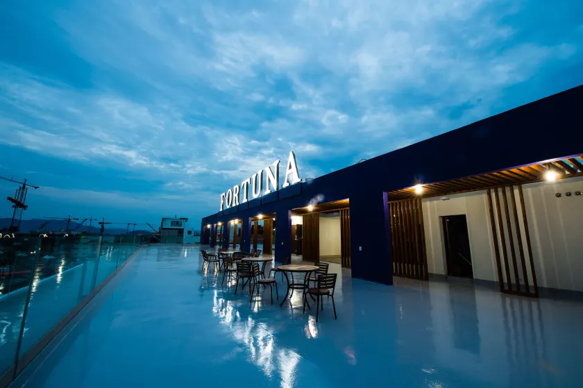 Fortuna Hotel - Image 1