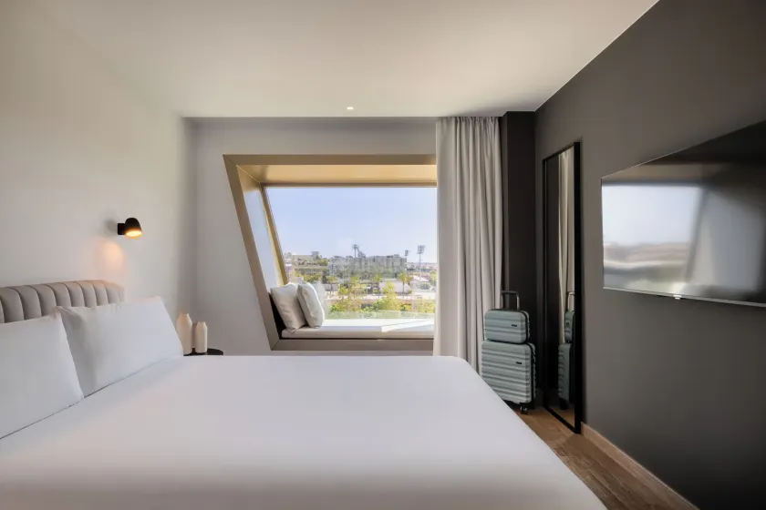 Hotel SB Win 4 Sup - Image 1