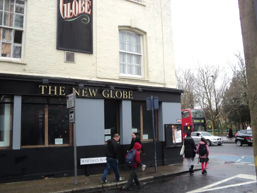 New Globe Hotel - Image 1