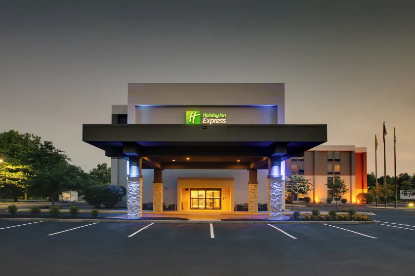 Holiday Inn Express Voorhees/ Mt. Laurel by IHG - Image 1