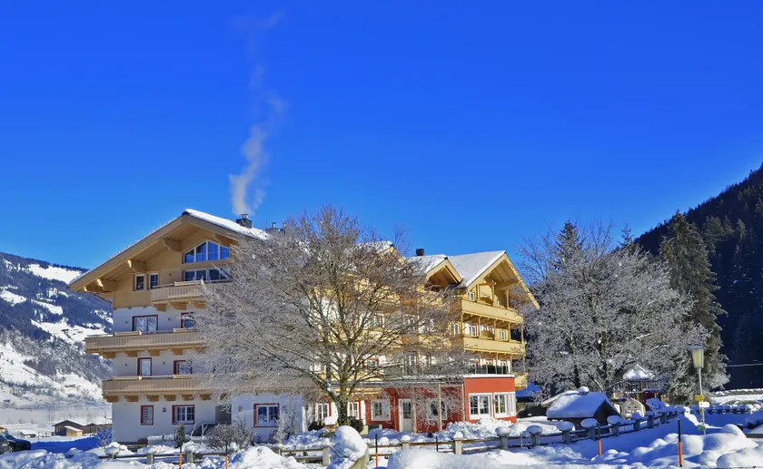 Hotel Grundlhof - Image 1