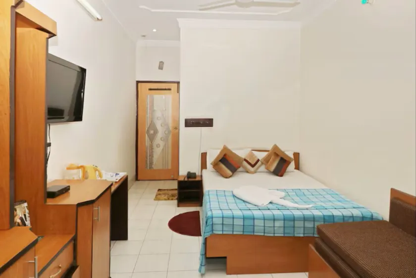 Innra Hotel Kolkata - Image 1