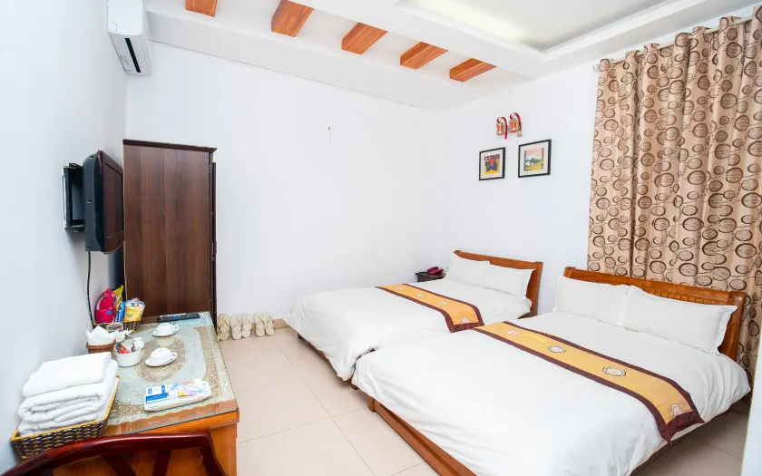 Phuong Dong hotel - Image 1