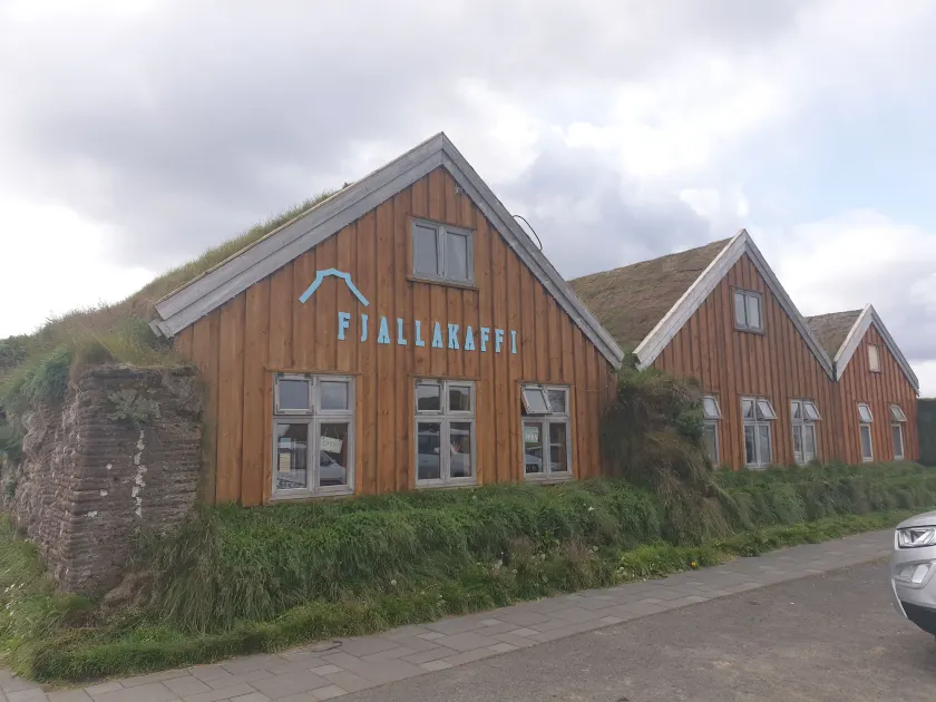 Fjalladýrð Hotel - Image 1