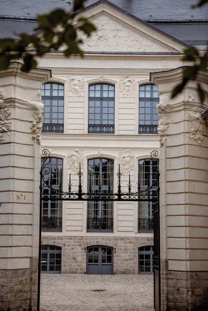 Hôtel Royal Beaulaincourt - Image 1