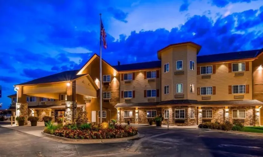 Old Mill Inn - Image 1