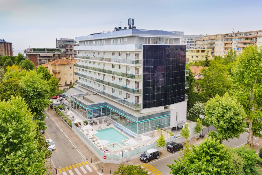 Aqua Hotel - Image 1