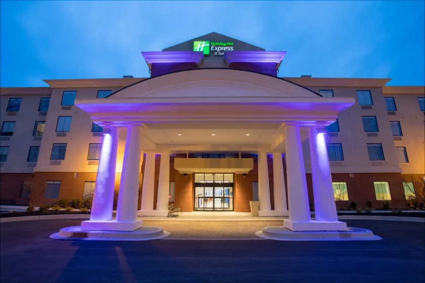 Holiday Inn Express & Suites Owings Mills-Baltimore Area by IHG - Image 1