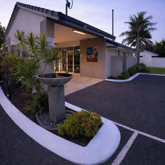 Busselton Gale Street Motel & Villas - Image 1