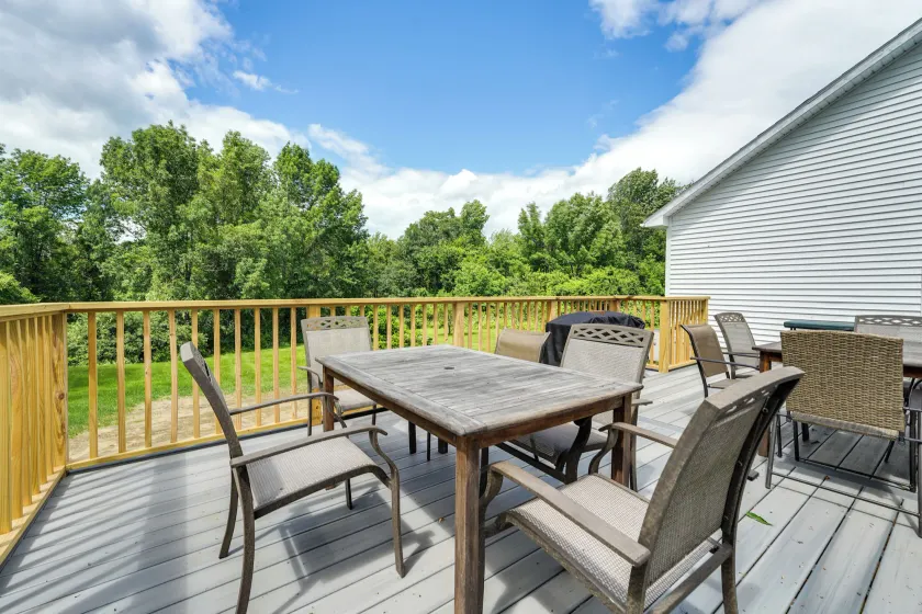Lincolnville Family Getaway: Hike, Swim + Explore - Image 1