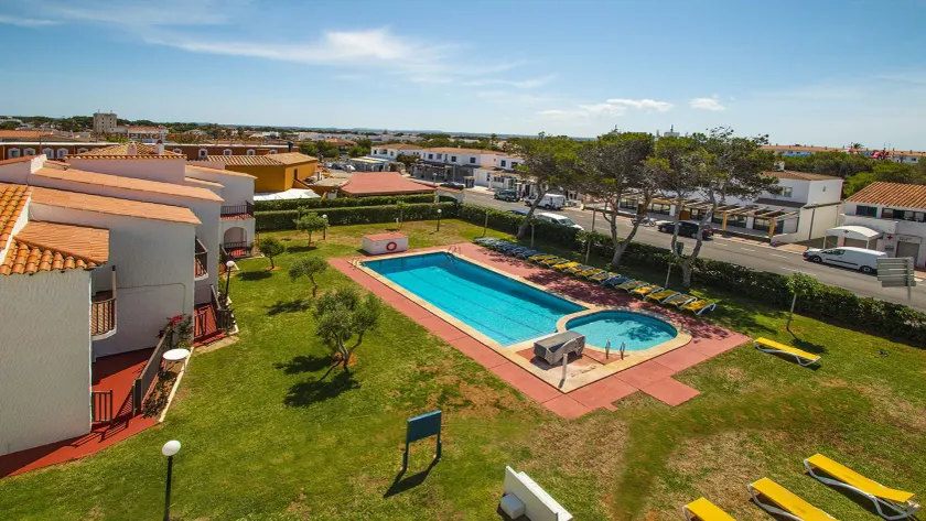 Apartamentos Sol Y Mar Menorca - Image 1