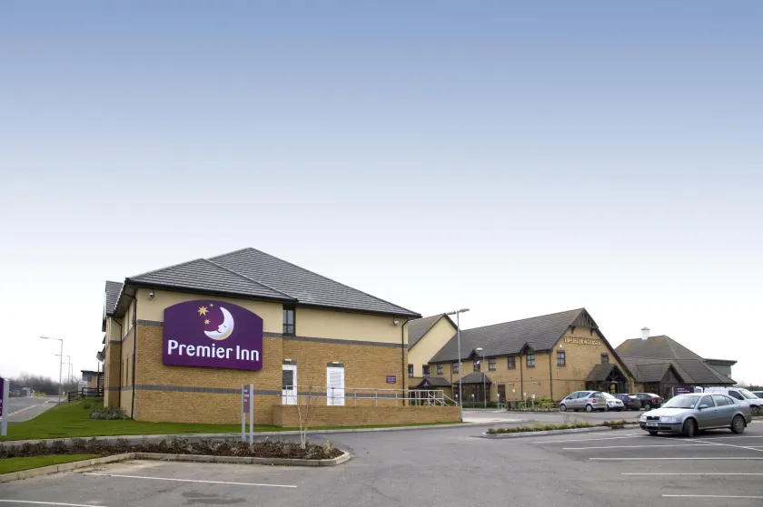 Premier Inn St. Neots - Colmworth Park - Image 1