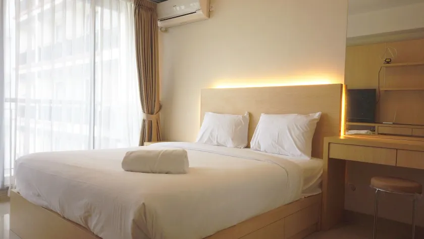 Strategic Studio Apartment at Beverly Dago with Mountain View By Travelio - Image 1