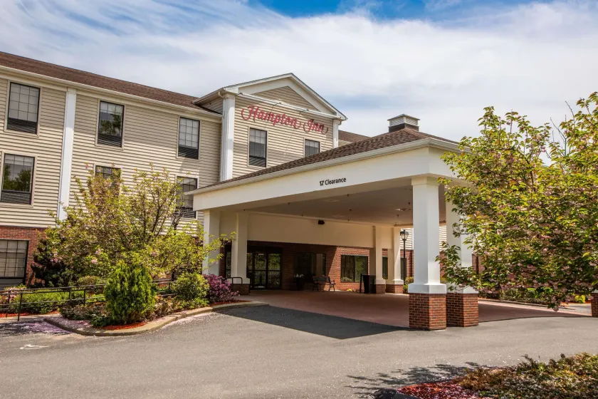 Hampton Inn Hadley-Amherst Area - Image 1