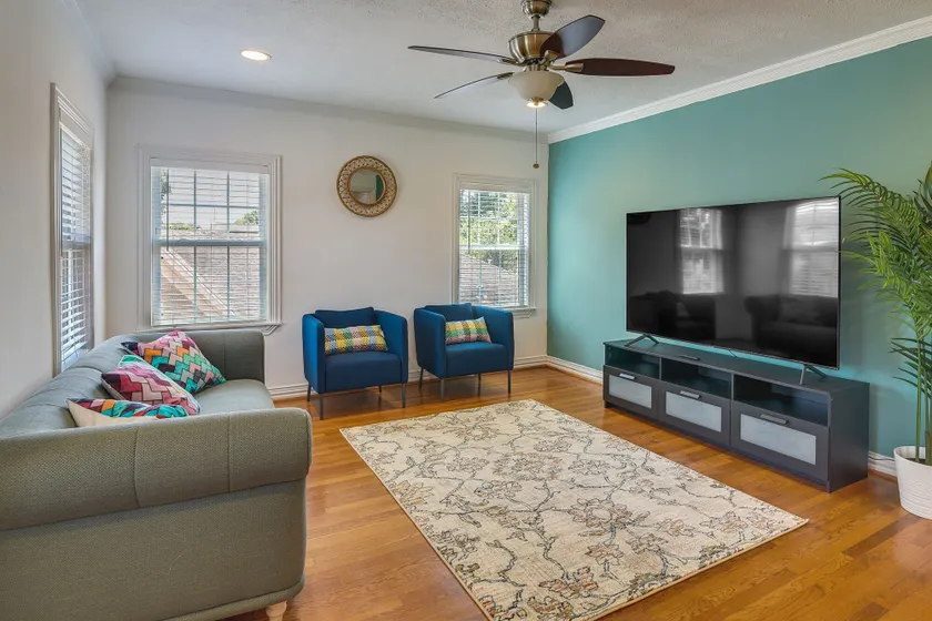Quaint Houston Hideaway - 3 Mi to Downtown! - Image 1