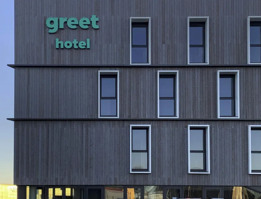 greet Hotel Rennes Pace - Image 1