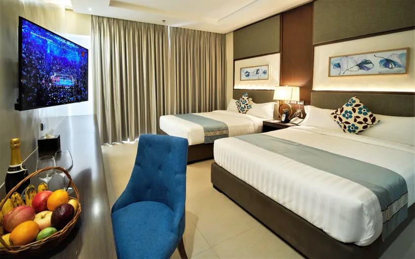 J7 Plaza Hotel - Image 1
