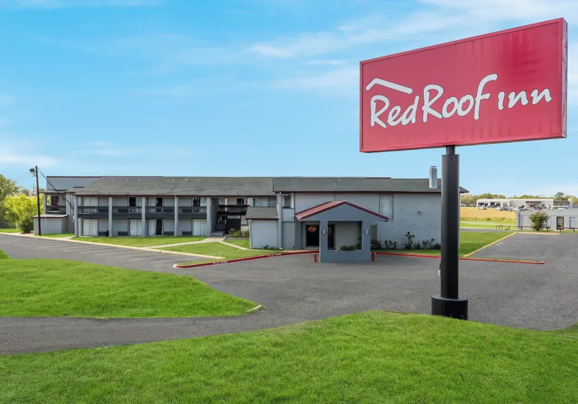 Red Roof Inn Madisonville - Image 1