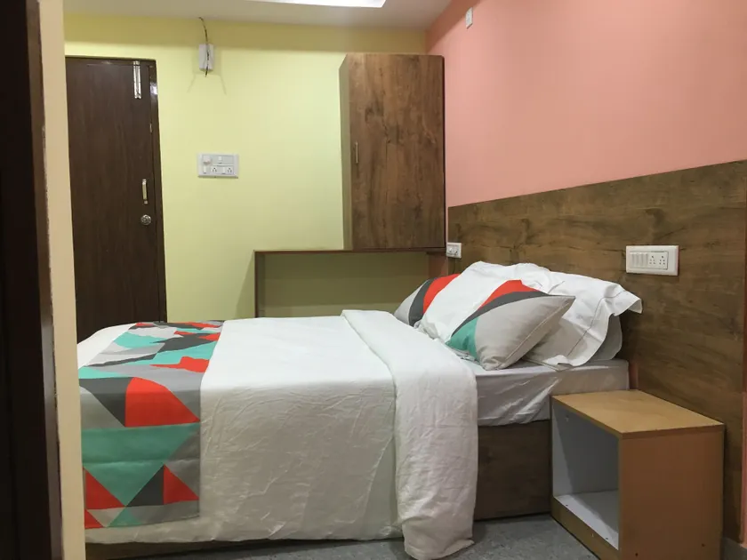 Hotel Housefinch Residency - Image 1