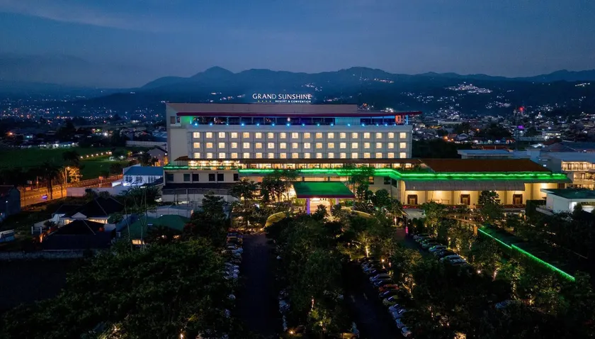 Grand Sunshine Resort & Convention - Image 1