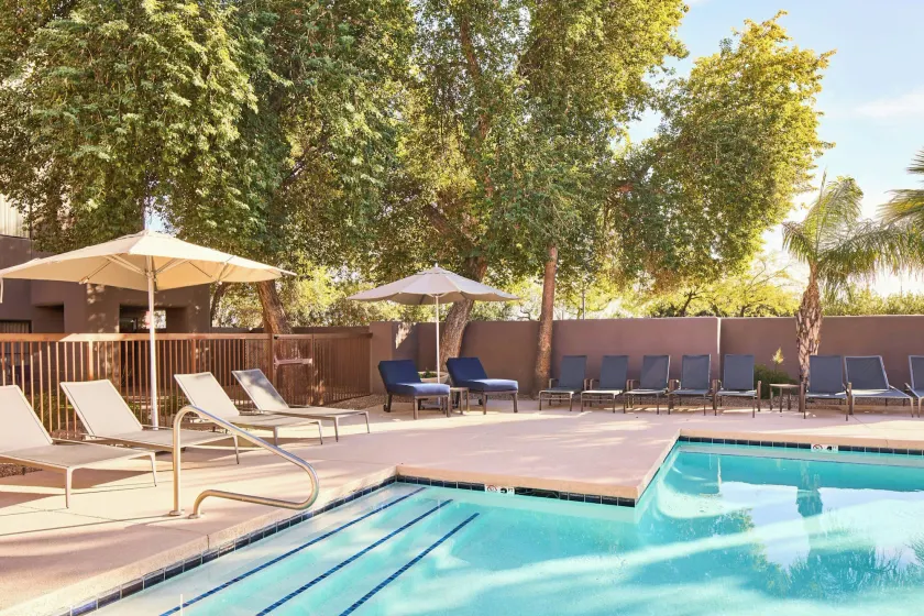 Courtyard Scottsdale North - Image 1