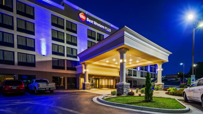 Best Western Plus Hanes Mall - Image 1
