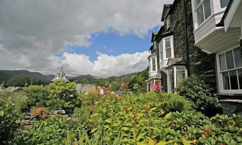 Luke's Hoose - Image 1