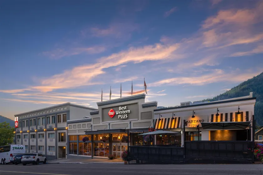 Best Western Plus Baker Street Inn - Image 1