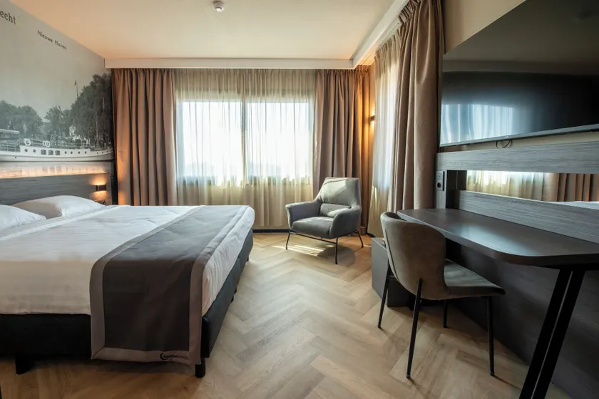 Bastion Hotel Dordrecht Papendrecht - Image 1