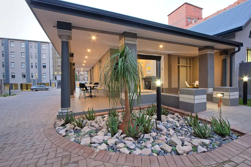 The Park Lodge Hotel - Image 1