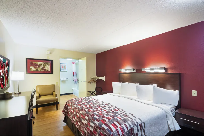 Red Roof Inn Cincinnati East - Beechmont - Image 1